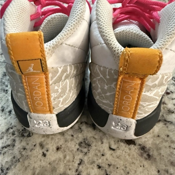 Jordan Retro 12’s Kids White and Teal Sneakers size 6c - Picture 3 of 3